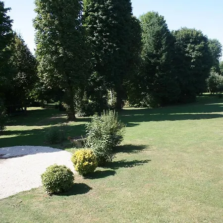 Chateau Du Clos Mortier 4* Saint-Dizier