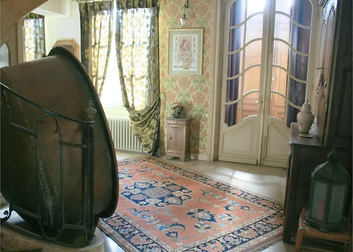 Chateau Du Clos Mortier 4* Saint-Dizier