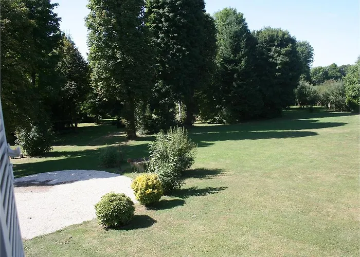 Chateau Du Clos Mortier 4* Saint-Dizier